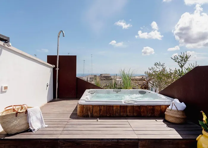 Hotel Jacuzzi: Palazzo Biancofiore, suites&rooftop
